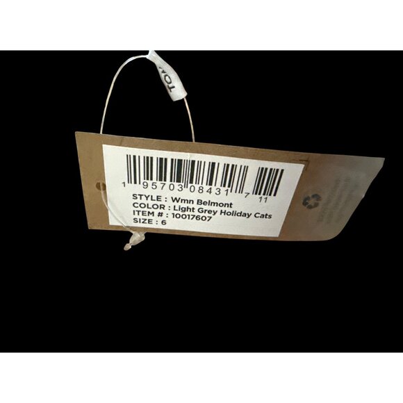 TOMS Belmont Flats Gray Women’s Size 6 New Christmas Holiday Cats Print New - Picture 2 of 2